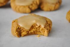 Quinoa Flour Cinnamon Sugar Cookies with Creamy Maple Frosting (gluten free, dairy free) | My Purple Spoon