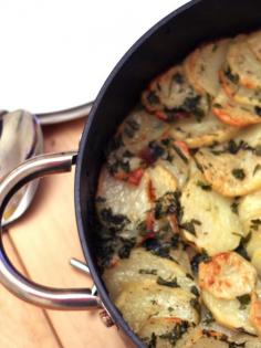 Crispy Garlic Potato Roast