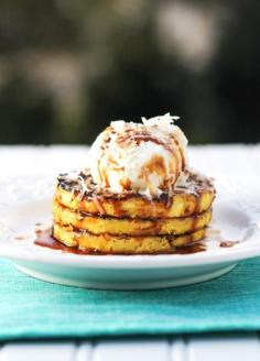 GRILLED PINEAPPLE SUNDAES