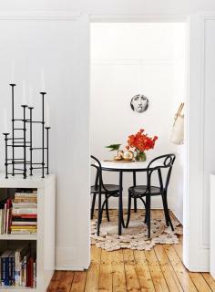 The Sydney apartment of interior designer Dominique Brammah and her partner Ashley Ryan. Photo – Eve Wilson. Production – Lucy Feagins on thedesignfiles.net