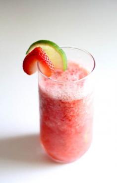 Strawberry Gin Fizz