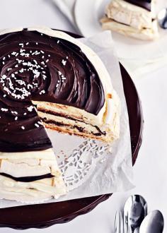 Mascarpone Meringue Cake