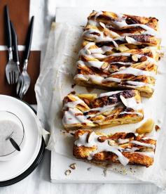 Caramelised apple Danish with cardamom icing