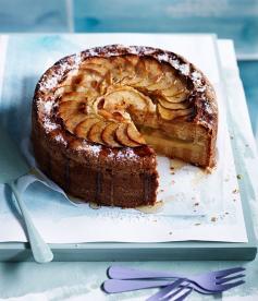 Apple-vanilla teacake