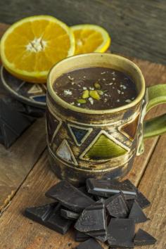 Hot chocolate with orange flavor {vegan,vegetarian}