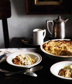 Heirloom apple pudding with vanilla custard