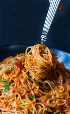 Spicy Tomato Cream Pasta