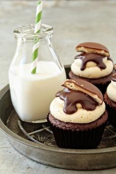 Toffee pop cupcakes