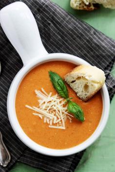 
                        
                            Slow Cooker Tomato Basil Parmesan Soup
                        
                    