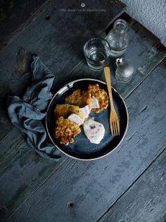 
                    
                        Corn and zucchini cakes with goat cheese and poached egg / Marta Greber
                    
                