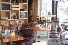 
                        
                            Chef BurgerBar Laureles on Behance
                        
                    