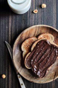 homemade chocOlate hazelnut spread