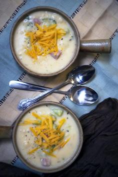 
                    
                        Quick & Easy Cheesy Potato Soup with Ham & Broccoli - So Good!
                    
                