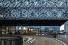 
                    
                        Chic Glamorous and Splendid Blog | Library of Birmingham UK | Photography by Christian Richters.
                    
                
