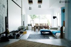 You might have heard of them or not, but it was time to introduce you GraphGeeks and one of their projects. We are talking about a team of three young, talented architects and their interior design and architecture studio from Bucharest. Their studio undertakes urbanism, architecture and design projects. Their portfolio comprises all kind of interesting clients, from corporate offices to commercial spaces and private apartments. One of their latest clients was Andrei Tiberiu Maria, best ...