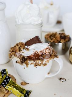 chocolate chip cookies and cream hot chocolate