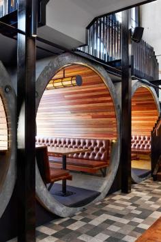 Tubos prefabricados de hormigón dan carácter a la reforma de The Prahran Hotel, en Melbourne