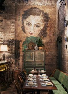 Mr Wong, Sydney. Wall painting of an Asian woman by Murray Parsonage, Kris Zimitat and Mayriel Luke of The Painted Image.