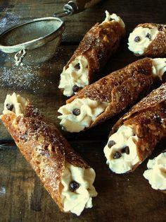 
                    
                        Cannoli Top 10 Best Italian Recipes
                    
                