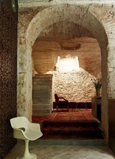 
                    
                        Ocaña — Plaça Reial, Barcelona
                    
                