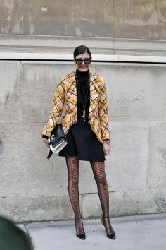 
                    
                        STREET STYLE - Streets Finest | via Giovanna Battaglia in Yellow Tweed Jacket, Paris | Trendy CrewTrendy Crew
                    
                