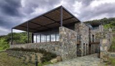 
                    
                        CIRAKOGLU ARCHITECTS - SILVER-SEA VILLAS
                    
                