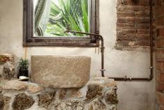 
                    
                        CUBO VESTIDOR PARA UN JARDÍN CON BALSA - Clara Nubiola _ PORTFOLIO
                    
                