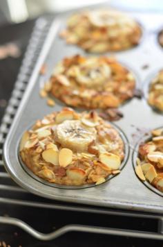 Banana Almond Baked Oatmeal Cups (Vegan)// good; 1/2 recipe made 7