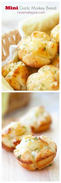 Mini garlic monkey bread – easiest recipe ever. Dunk Pillsbury biscuits dough in garlic butter. Takes 20 mins from start to end @rasamalaysia