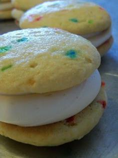 
                    
                        The Miss Cupcake » Blog Archive » Fun Fun Fetti--one of the recipes I used for our wedding favors!
                    
                