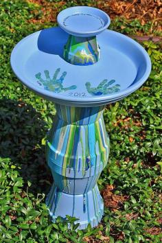 
                    
                        7 DIY Bird Baths • Ideas, Tips & Tutorials! Including this fabulous diy bird bath project from 'in lieu of preschool'.
                    
                