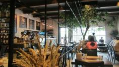 
                    
                        The Wholesome Table at Bonifacio HIgh Street Central | walkandeat
                    
                