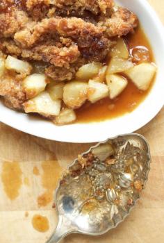 
                    
                        PEAR WITH SPECULOOS (BISCOFF COOKIE) CRUMBLE
                    
                