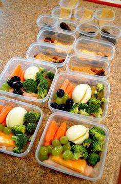 
                    
                        Fun & Healthy Lunches. good Idea...get them ready on Sundays and just grab them throughout the week!
                    
                