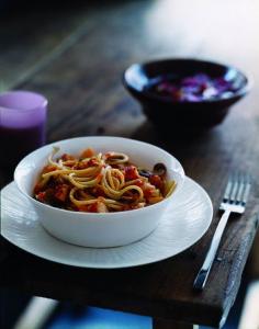 
                    
                        5 Healthy Date-Night Meal Ideas for Two: Mexican Hummus Fajitas #glutenfree
                    
                