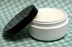 
                    
                        If you're looking for a simple, all natural and all purpose salve recipe then you'll definitely want to give this one a try.
                    
                