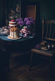 
                    
                        Call me cupcake: Chocolate cake with caramel buttercream and crunchy caramel popcorn
                    
                