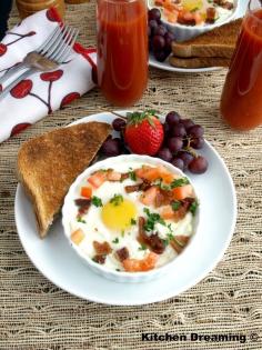 
                    
                        Creamy grits with Goat Cheese and Eggs
                    
                