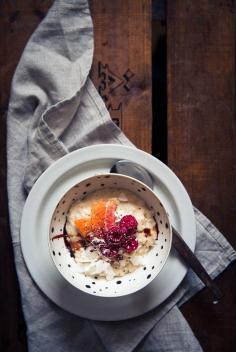 
                    
                        COCONUT & VANILLA OATMEAL
                    
                