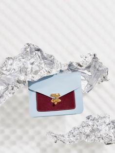 
                    
                        Bags by Du Zen! Styling – Marsha Golemac, photo – Brooke Holm on thedesignfiles.net
                    
                