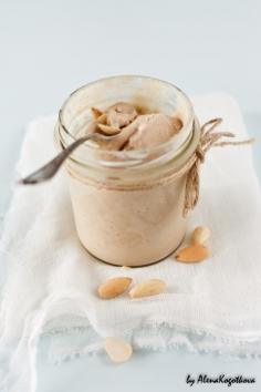 Dessert roasted banana caramel & hOney ice cream