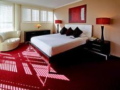 
                    
                        QUAY WEST SUITES BRISBANE - ll 255 guest rooms are spacious, secluded and offer everything to ensure your stay is a comfortable one.
                    
                