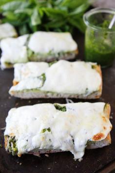 Pesto Cheese Bread Recipe on twopeasandtheirpod.com Love this easy and cheesy bread! #bread #cheese