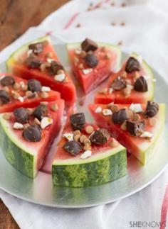 
                    
                        This Unconventional Sweet Pizza Crust is Made from Watermelon Slices #healthyeating trendhunter.com
                    
                