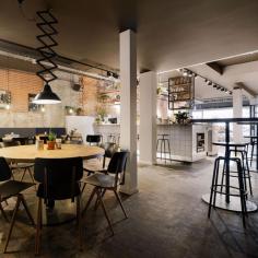 
                    
                        Vlaamsch Broodhuys The Hague, Netherlands
                    
                