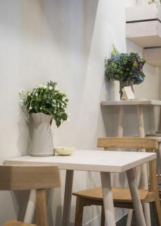 
                    
                        Hunters' Roots — Flinders Lane, Melbourne
                    
                