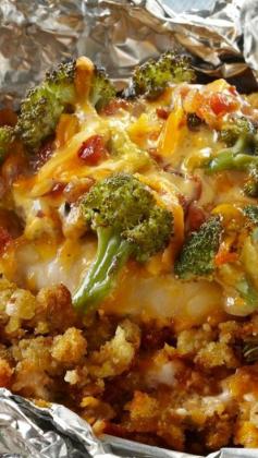 
                    
                        Foil-Pack Chicken & Broccoli Dinner ~ The individual packets are so easy to assemble. And since you just throw the foil away, cleanup is a snap!
                    
                