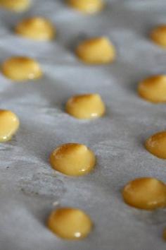 
                    
                        Applesauce Bites – frozen yumminess. Originally for toddlers but can do for us big kids. A good, cool, sweet treat with no-sugar added applesauce.
                    
                