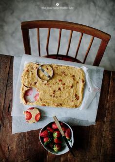 
                    
                        Polenta strawberry cakes
                    
                
