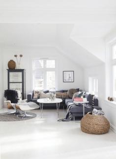 
                    
                        sizzling hot oslo home..
                    
                